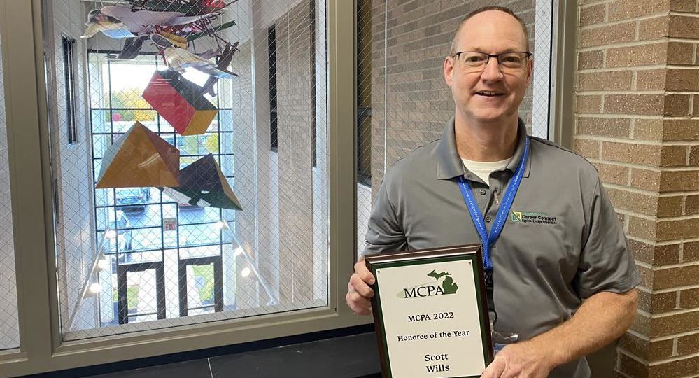  Scott Wills Receives MPCA Award